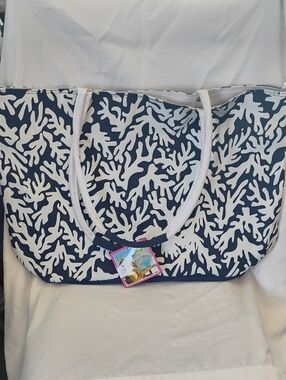 Navy & White Coral-Print Tote with White Rope Handles